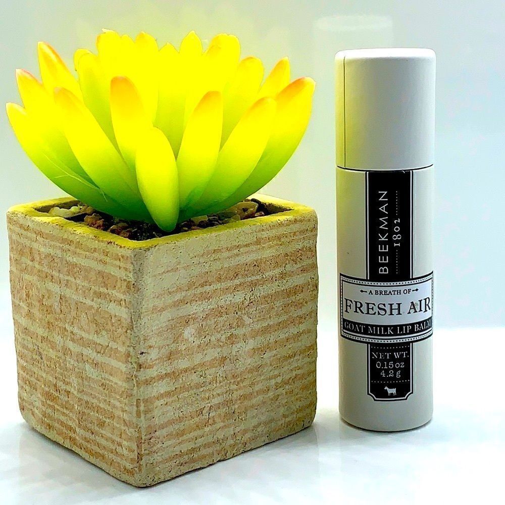 $10🌟 BEEKMAN 1802 A Breath of Fresh Air Goat Milk Lip Balm